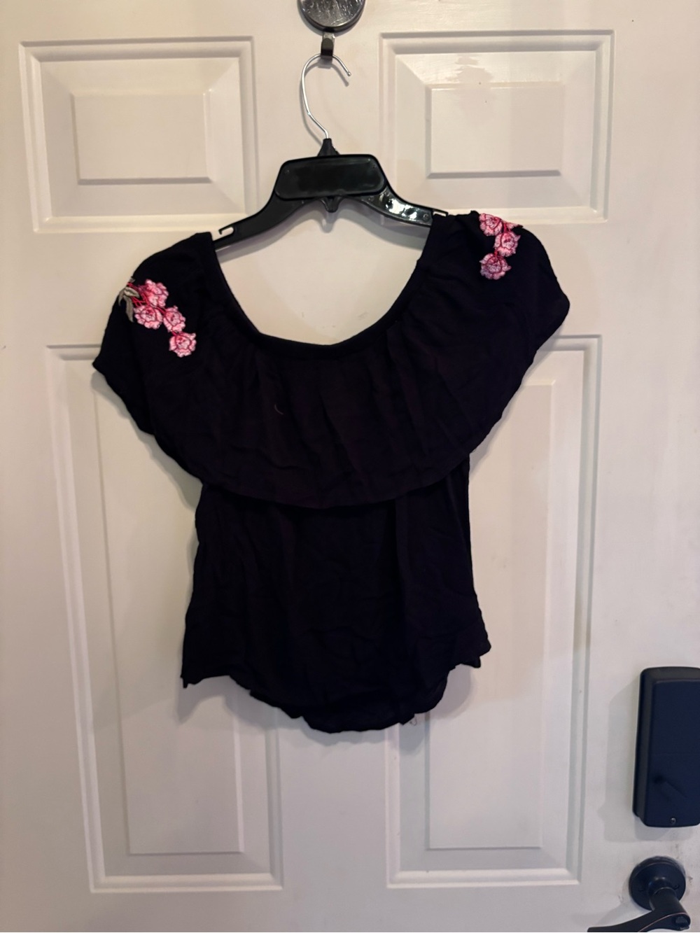 Anthropologie Boho Chic Black Short-Sleeve Top with Pink Floral Embroidery - Picture 5 of 5